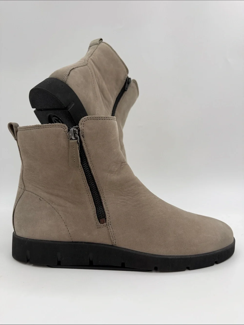 Ecco bella women